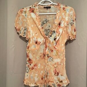 Violet & Claire Peach Floral Blouse
